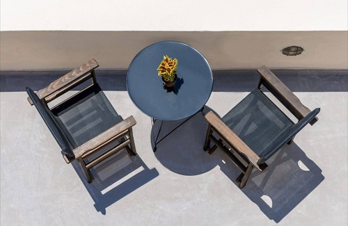 Pyrgos Villa | Charming Santorini Villa | 1 Bedroom Suite | Villa Dragneel | Spacious Terrace.