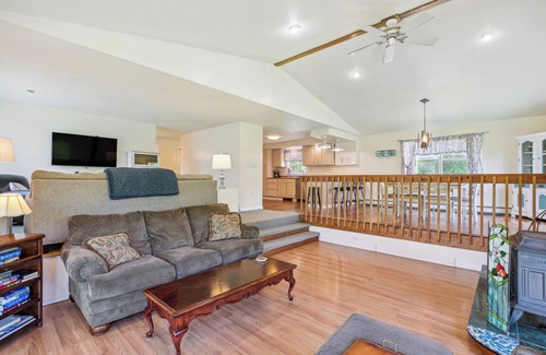Gouldsboro House | Charming & Scenic Gouldsboro Getaway w/Patio!