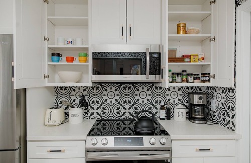 Laguna Hills House | Charming, Simple, and Cozy townhouse