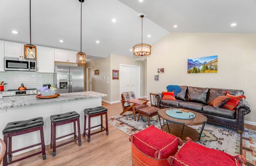 Lakeside House | Charming single-level home with a patio, washer/dryer, & central AC