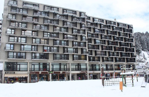 Flaine Apartment | Charming Ski-In/Ski-Out Studio for 3 with South-Facing Balcony in Flaine Forum