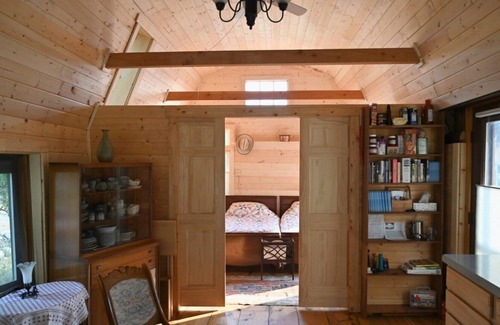Roscoe Cabin | Charming small barn conversion with stunning East Rosebud views