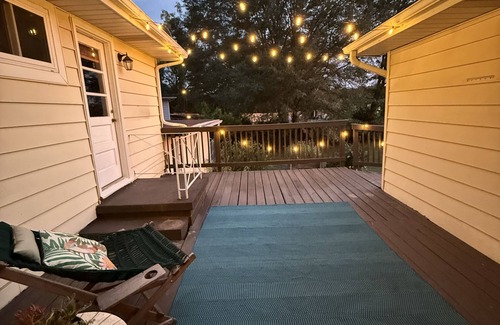 Smyrna House | Charming Smyrna Pet Friendly Home close to Braves
