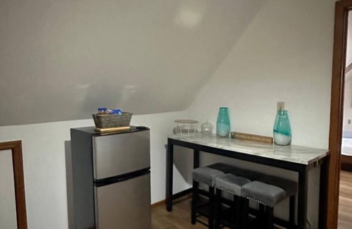 Harrison Apartment | Charming, spacious 1bedroom apartment . Walking distance to Path train Station
