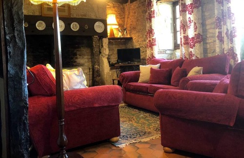 Pinsac Cottage | Charming stone country cottage with spectacular views