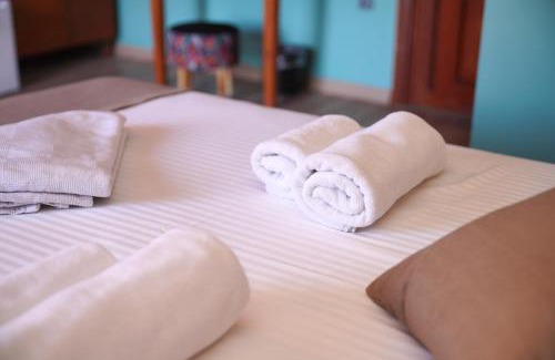 Ayvalik Bed & Breakfast | Charming Stone Studio with Balcony & Breakfast-8