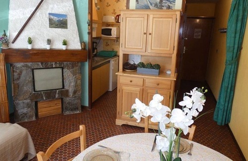 Pla d'Adet Apartment | Charming Studio for 4 in Saint-Lary-Soulan - Near Slopes, Parking, South-West Exposure