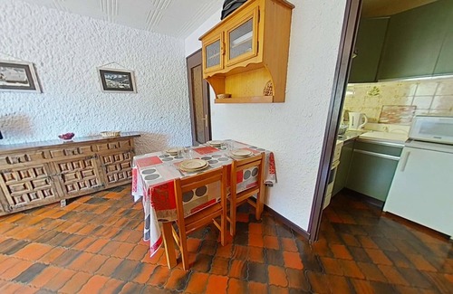 Le Chinaillon Apartment | Charming Studio at the Foot of the Slopes with Mountain View, Balcony & Parking