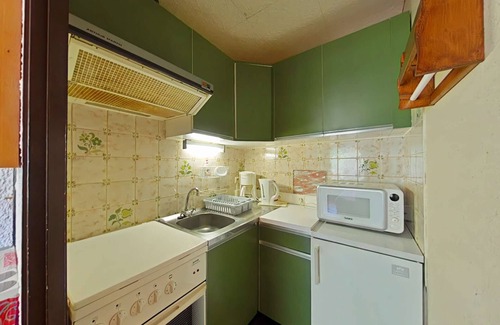 Le Chinaillon Apartment | Charming Studio at the Foot of the Slopes with Mountain View, Balcony & Parking