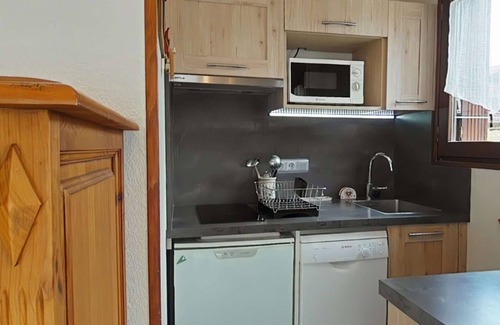 Le Grand-Bornand Apartment | Charming Studio with Ski Access, Near Ice Rink & Village Center, Sleeps 4