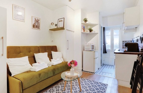Quartier de la Chapelle Apartment | Charming studio - 18e arrd - Mobility lease