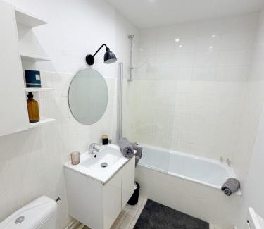 Gueret Apartment | Charming Studio in Center of