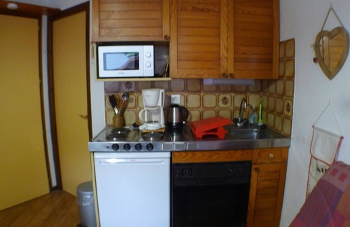 Samoens Apartment | Charming studio in Samoëns, residence with elevator