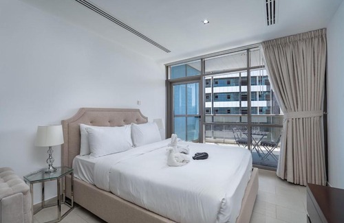 Dubai Sports City Apartment | Charming Studio near Golf Course at The Spirit Tower in Sports City