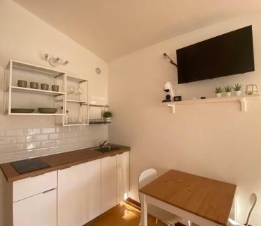 Pero Apartment | Charming studio next to Fiera with Terrace and parking
