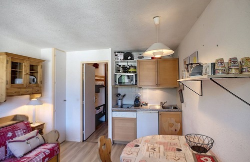 Reberty Apartment | Charming Studio, Ski-In/Ski-Out, Sleeps 4, Balcony, Near Shops, Free Parking