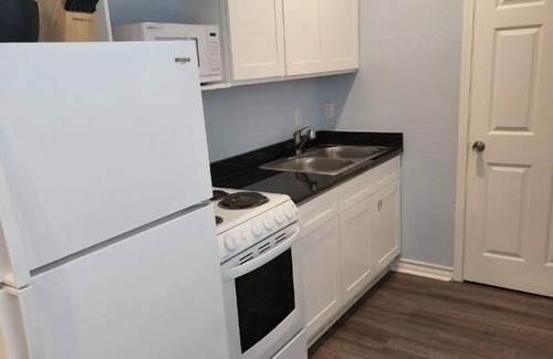 Port Aransas Condo | Charming Studio with Pool & Beach Access