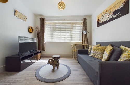 Chelmsford Apartment | Charming Studio with free parking in Chelmsford