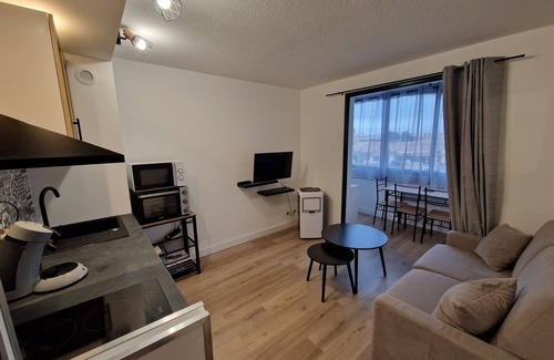 Port-la-Nouvelle Apartment | Charming T2 in residence close to the beach and all amenities