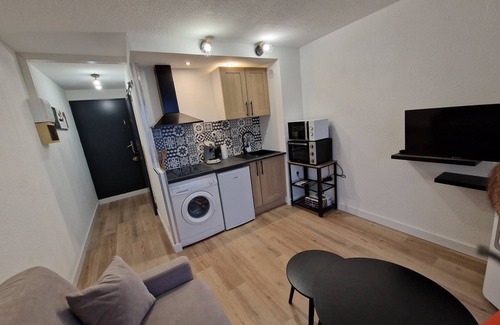 Port-la-Nouvelle Apartment | Charming T2 in residence close to the beach and all amenities
