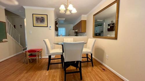 Darnestown House | Charming Town House in Fantastic Gaithersburg