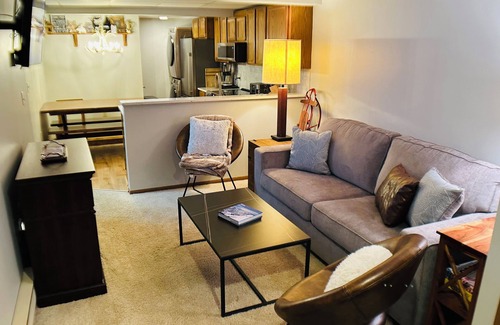 Ellicottville House | Charming townhome w.sauna in Ellicottville - walk or shuttle to Holiday Valley