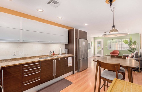 Camelback East House | Charming Townhouse in Central Phoenix