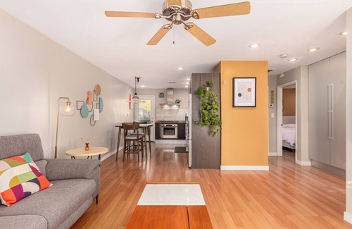 Camelback East House | Charming Townhouse in Central Phoenix