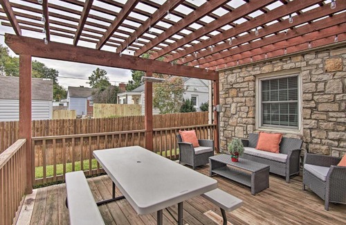 Tulsa House | Charming Tulsa Bungalow with Furnished Deck!
