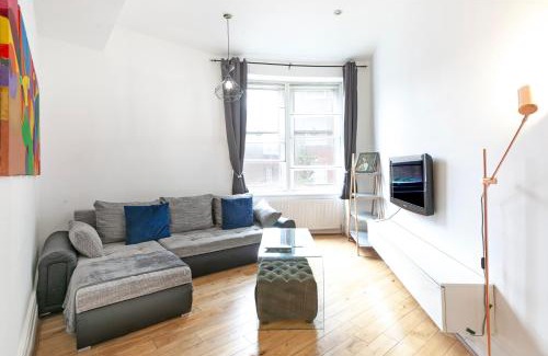 Campden Apartment | Charming Two-Bedroom Flat in Notting Hill