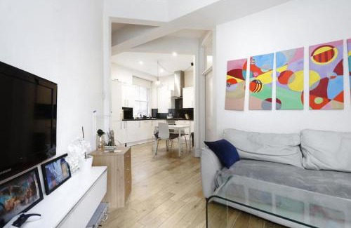 Campden Apartment | Charming Two-Bedroom Flat in Notting Hill