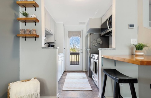 Charlotte House | Charming Uptown Charlotte Loft-style townhome with Private Garage!