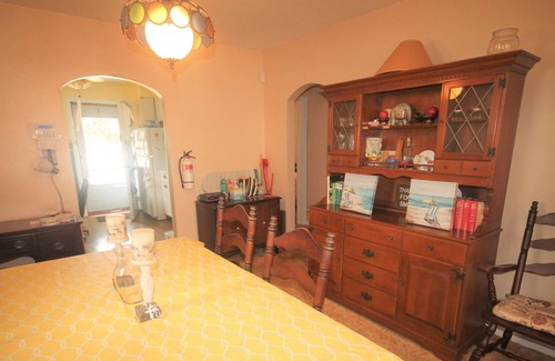 Villas House | Charming vacation rental is nestled just a few blocks away from the Delaware Bay.