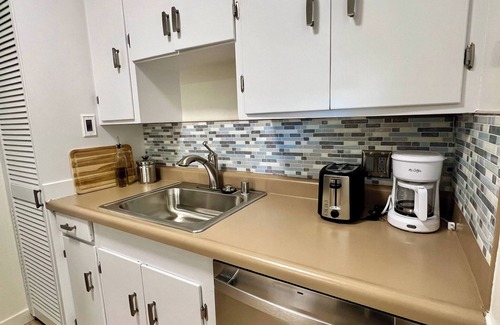 Belmont Bed & Breakfast | Charming views & amenities!