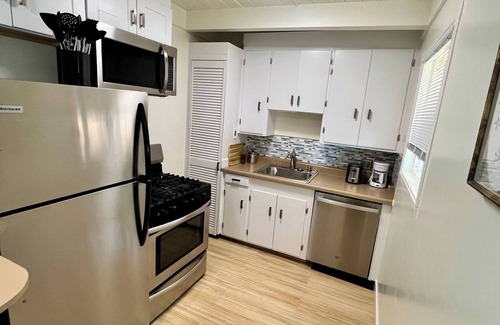 Belmont Bed & Breakfast | Charming views & amenities!