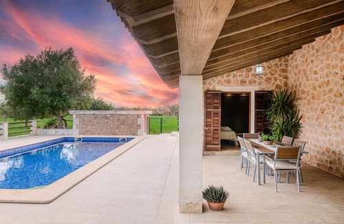 Santa Margalida Villa | Charming villa near sandy beach