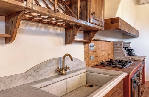 Reggello Villa | Charming Villa in Chianti with Spa, Pool, A/C, Wi-Fi,quiet location, romantic