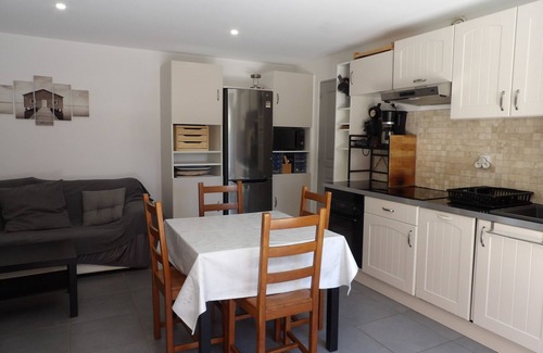 Saint-Cyprien Plage Ski Chalet | Charming villa in residence with swimming pool in St Cyprien!