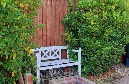 Ryde House | Charming Villa in Ryde - Child Friendly
