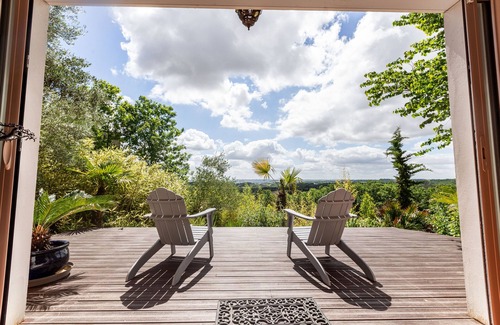 Castin Villa | Charming villa, swimming pool, superb view of the Pyrenees and the Gers countryside