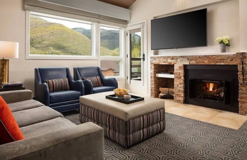 Vail Villa | Charming villa with fitness room in Vail