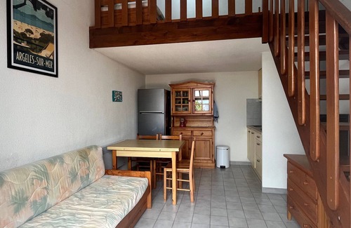 Le Barcares Villa | Charming Villa with AC, Mezzanine, Terrace, 400m to Beach, Sleeps 6, Private Parking