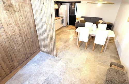 Bedoin House | Charming village house with sauna