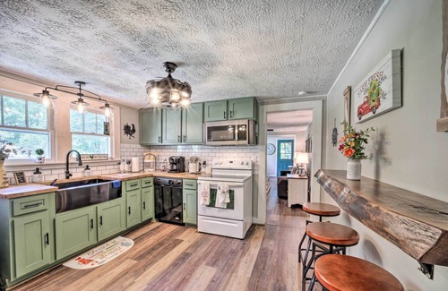 Waynesville Cottage | Charming Waynesville Cottage < 2 Mi to Main St