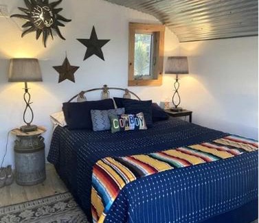Yucca Valley House | Charming Yucca Valley Cabin Rental for Getaways in California