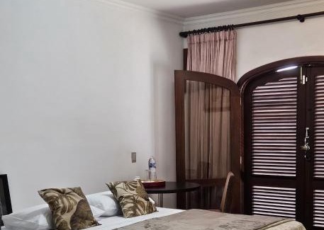 Sao Paulo House | Charmosa e ampla suíte