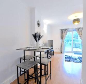 Ladywell Apartment | Charsley Lodge