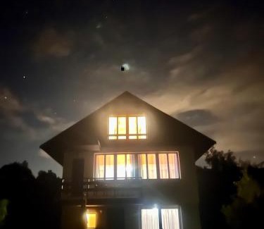 Rabyne House | Chata Roda s vnitřní saunou