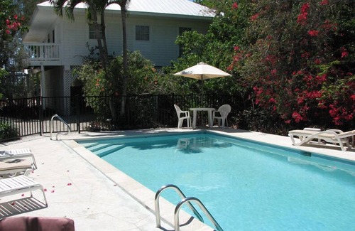 Wulfert House | Chateau Blanc Beautiful Captiva Beachfront Home Pet friendly ,