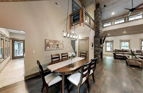Pisgah Forest House | Chateau Boylston